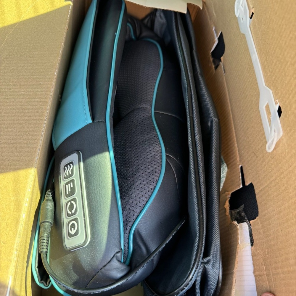 IVOSPA Shoulder and Neck Massager